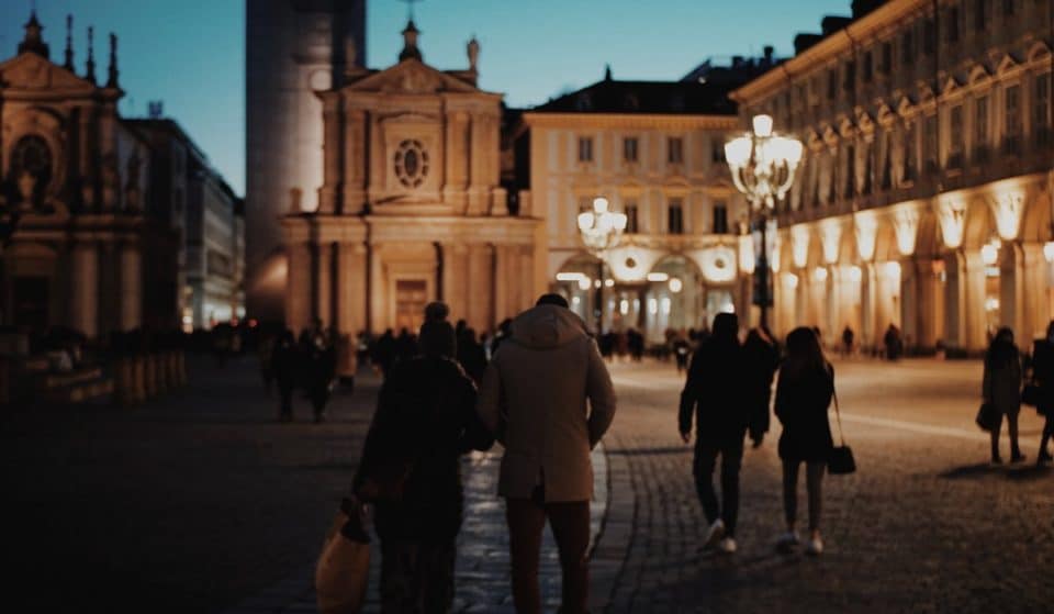 Da lunedì Torino torna in zona rossa. Ecco le nuove restrizioni