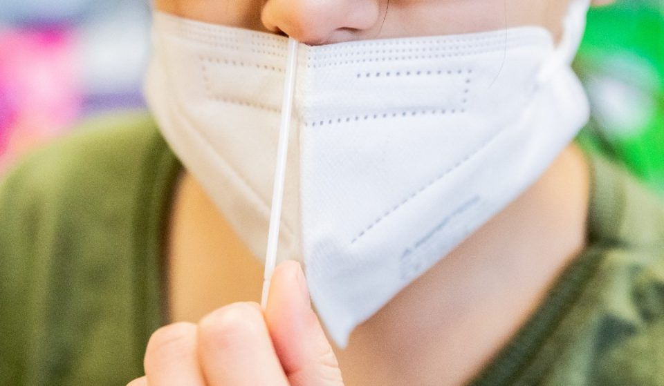 Covid-19, il kit per i tamponi rapidi nel supermercato a 6 euro