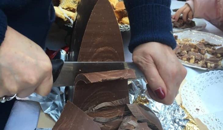 Questo sabato ritorna l’appuntamento con il gianduiotto gigante offerto in piazza