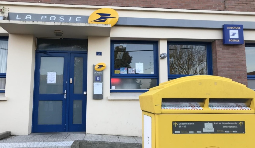 Coronavirus : la Poste augmente sa distribution et les bureaux ouverts