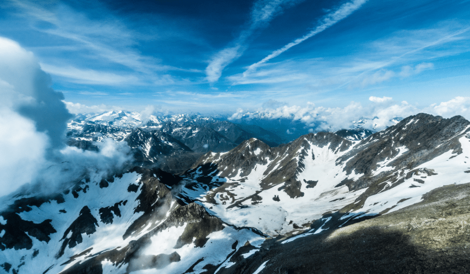 Des images de la neige qui est tombée sur les Pyrénées hier !