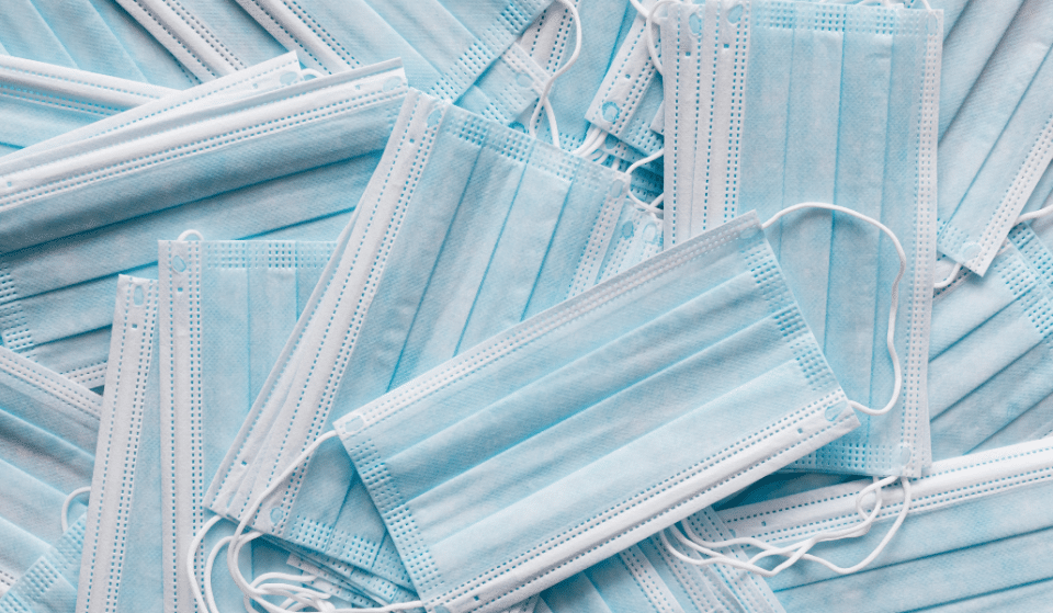 Près de Toulouse : des masques Covid recyclés en fournitures scolaires !
