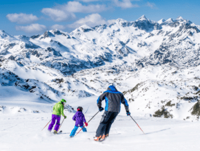 Discover our selection of the best Pyrenean ski resorts near Toulouse – and their opening dates