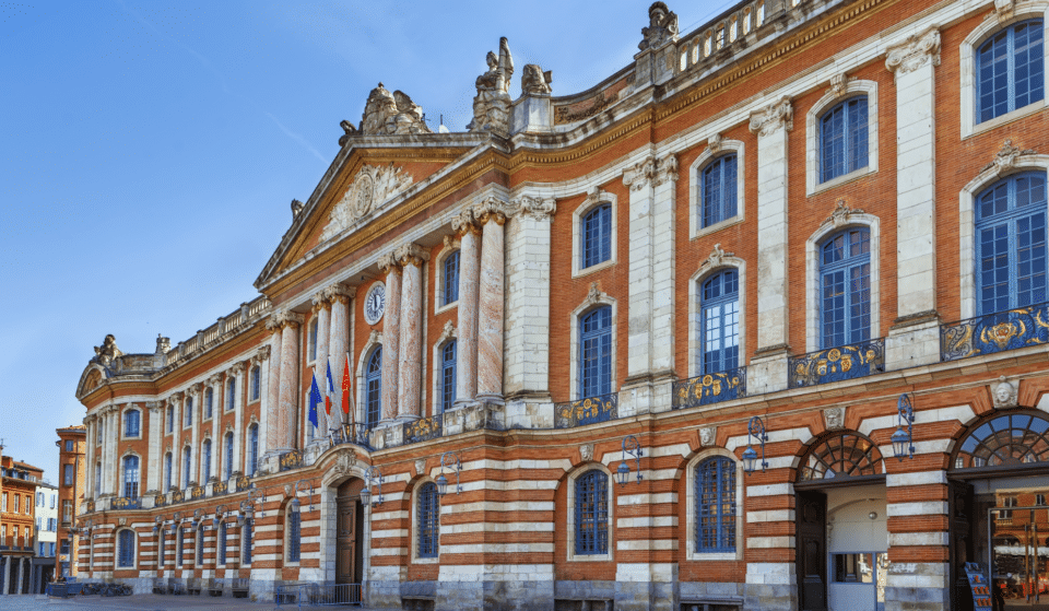 À Toulouse, la place du Capitole va être végétalisée pour l&rsquo;été 2023 !