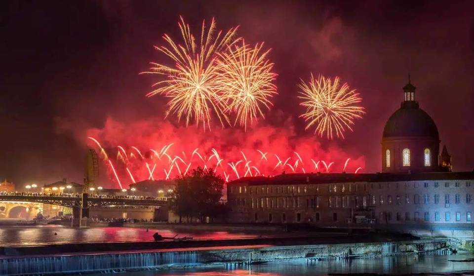 Where to see the July 13, 2025 fireworks tribute to the Tour de France in Toulouse?