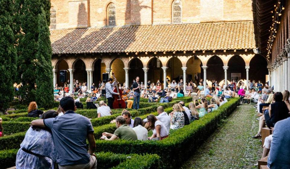 This guinguette hidden in a medieval cloister promises Toulouse’s most enchanting evening of the summer, with live music and a food truck – and it’s free!