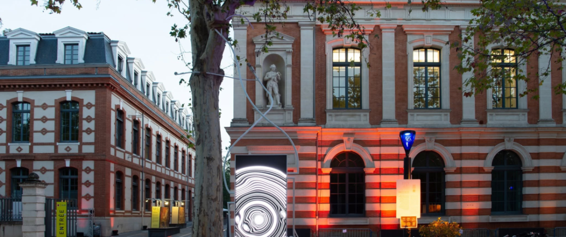 En 2016, le Quai des Savoirs ouvrait à Toulouse ; 1,35 million de visiteurs plus tard, le lieu fête ses 10 ans en s’offrant un auditorium à 2,65 millions d’euros et un festival gratuit