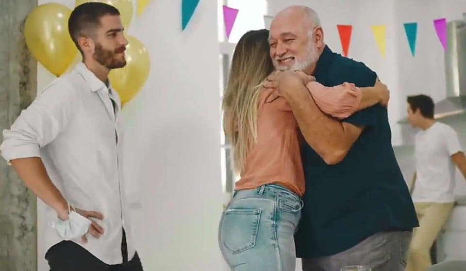 Un impactante anuncio de Canarias alerta sobre los contagios por coronavirus en reuniones familiares