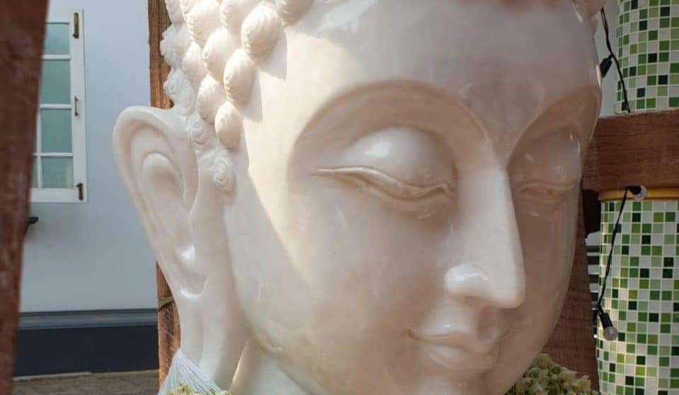 Un buda de 2 toneladas llega al puerto de Valencia