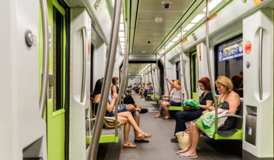 No hablar en el transporte público reduce el riesgo de contagio