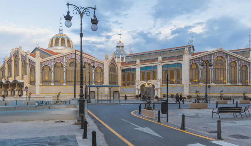 Valencia pide «autoconfinarse al máximo posible»