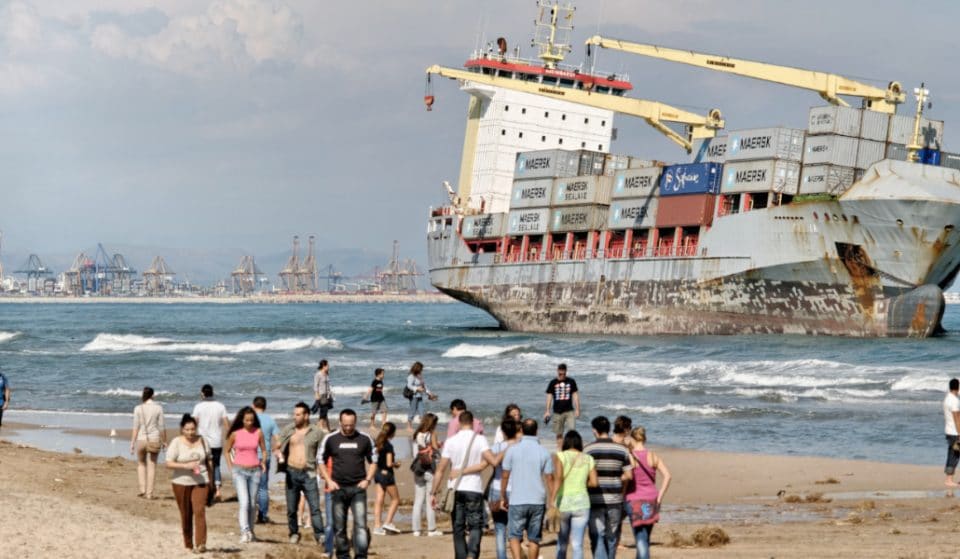 El día que dos barcos encallaron en la playa de El Saler