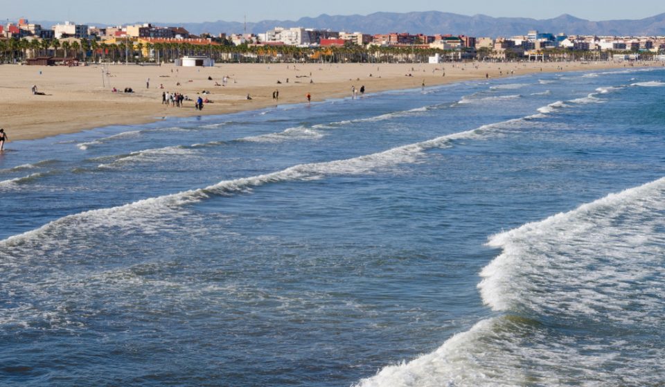 Se podrá nadar todo el año en la playa de la Malvarrosa