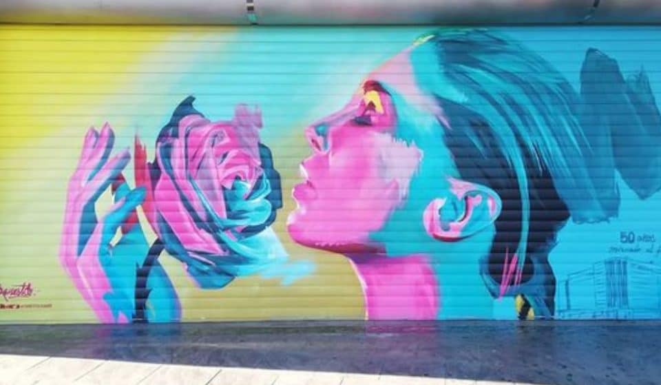 Artistas urbanos decoran el cierre de los Corte Inglés de Valencia