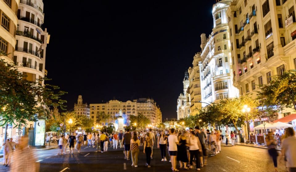 La Comunitat Valenciana da marcha atrás: cierra el ocio nocturno y reduce el horario en la hostelería