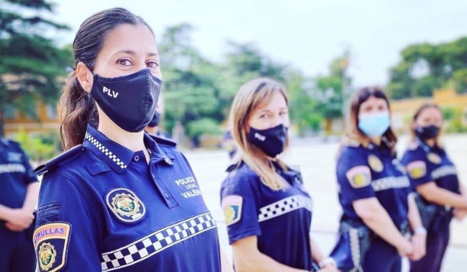 Las mujeres cumplen 40 años en la Policía Local de Valencia