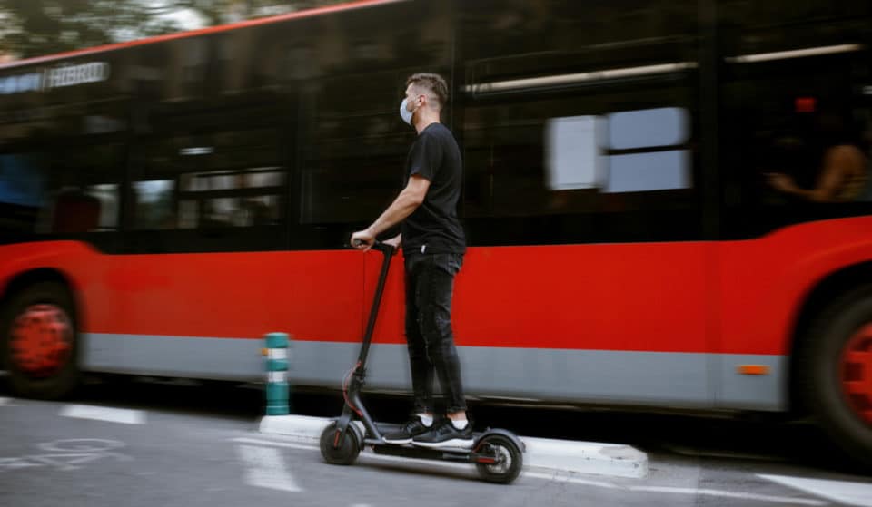 Los patinetes eléctricos deberán contar con un seguro de accidentes