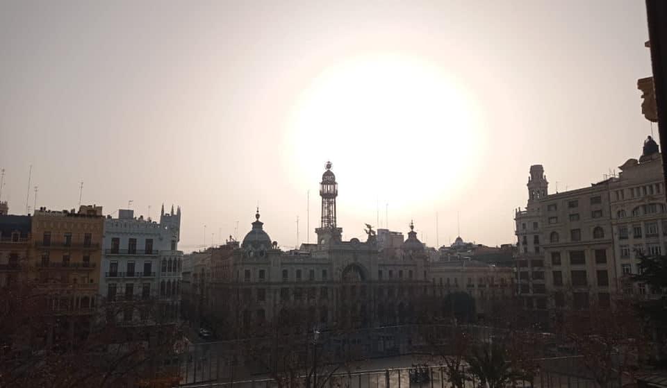 Valencia recomienda utilizar el transporte público hoy por alta contaminación