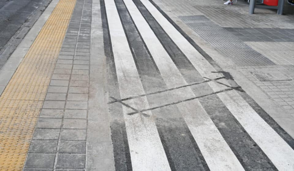 ¿Qué son estas marcas que hay en el asfalto en Valencia?