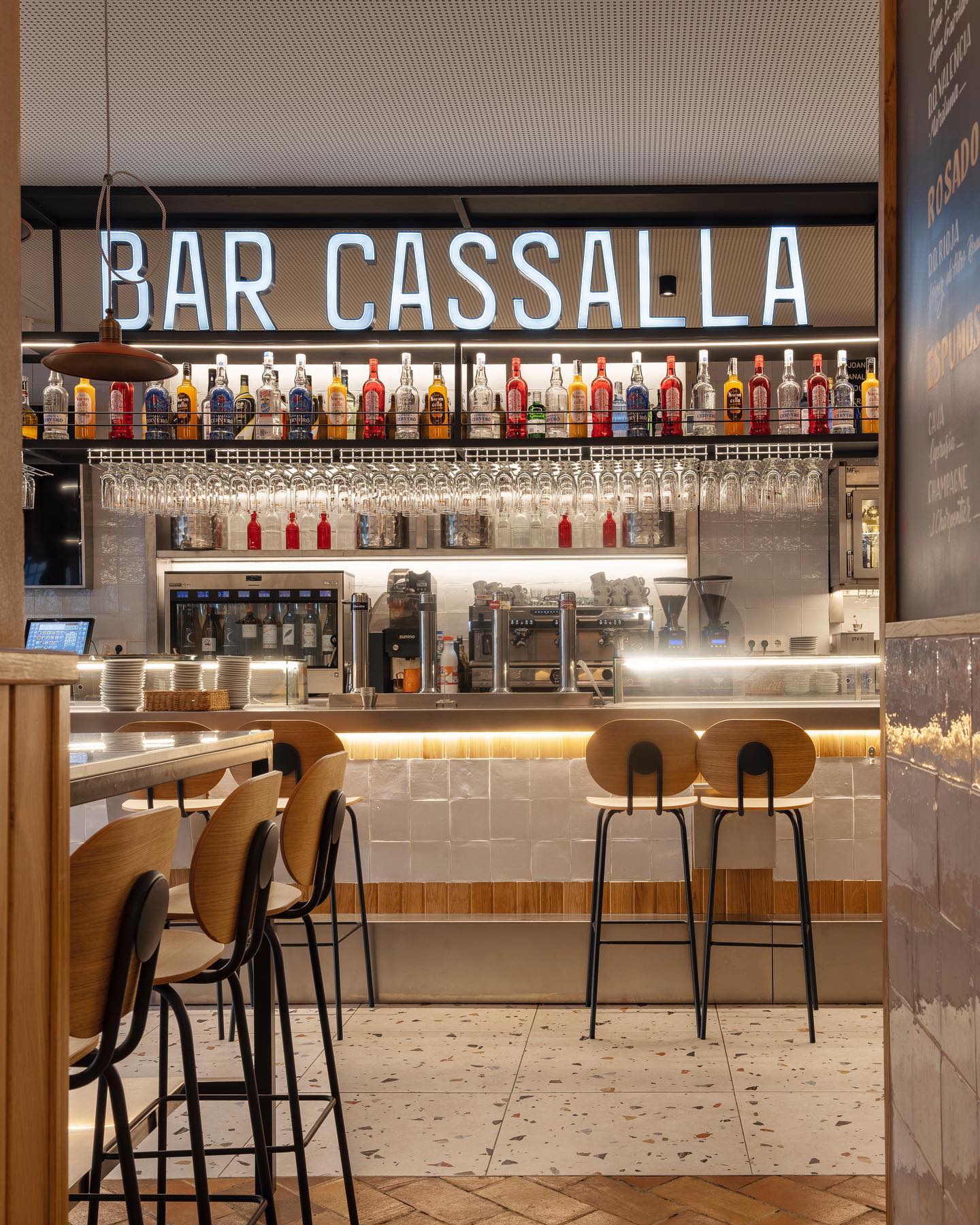 The 7 Best Bars In Valencia For Every Day Of The Week