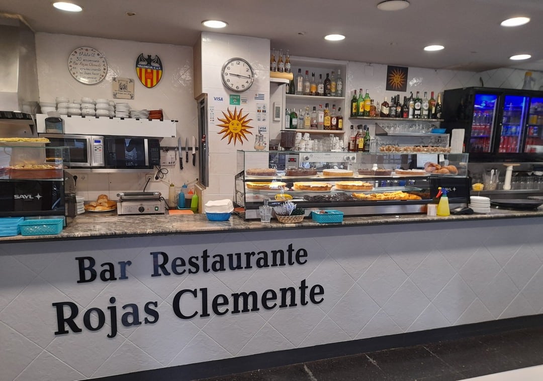 The 7 Best Bars In Valencia For Every Day Of The Week