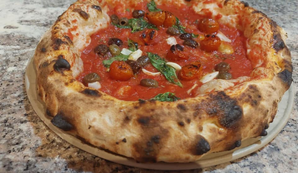 El mejor pizzero de España en 2023 cocina en esta pizzería de Valencia