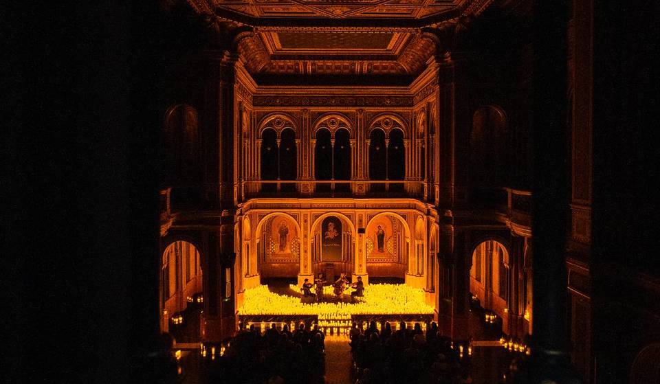 Miles de velas y la música de ‘Gladiator’ o ‘Dune’: así es el Candlelight que transformará el Ateneo de Valencia