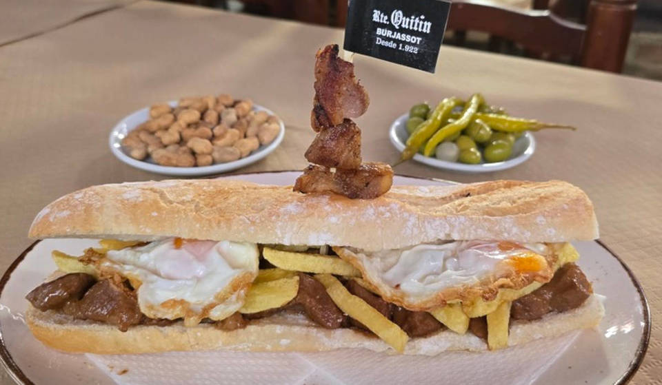 El mejor bocadillo tradicional de España en 2025 se sirve en este bar de Valencia: cuesta 8 euros e incluye bebida y café