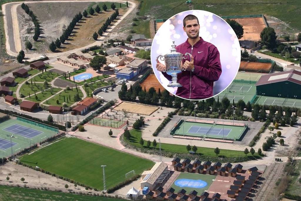 La casa prefabbricata di 90 m2 in cui vive Carlos Alcaraz a Villena: due bagni, soggiorno-cucina e camera per gli ospiti