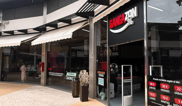 Nuevo outlet con devoluciones de Amazon en Valencia: muebles y artículos de coche desde 7 euros