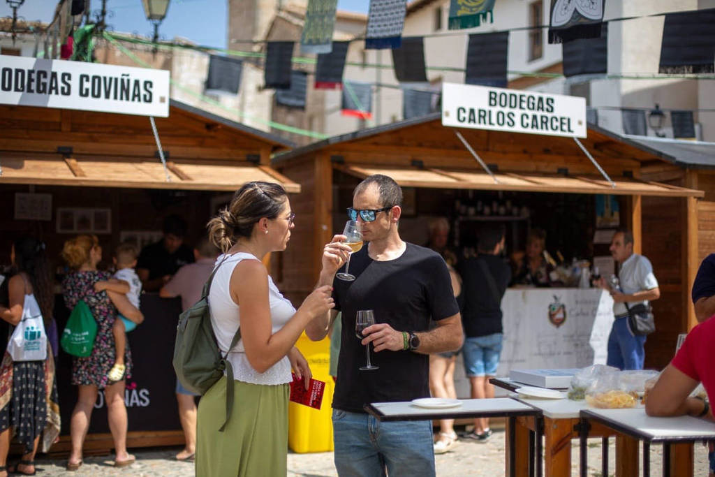 La gran feria del vino a 50 minutos de Valencia con pirotecnia, conciertos y catas gratuitas: programación y horarios