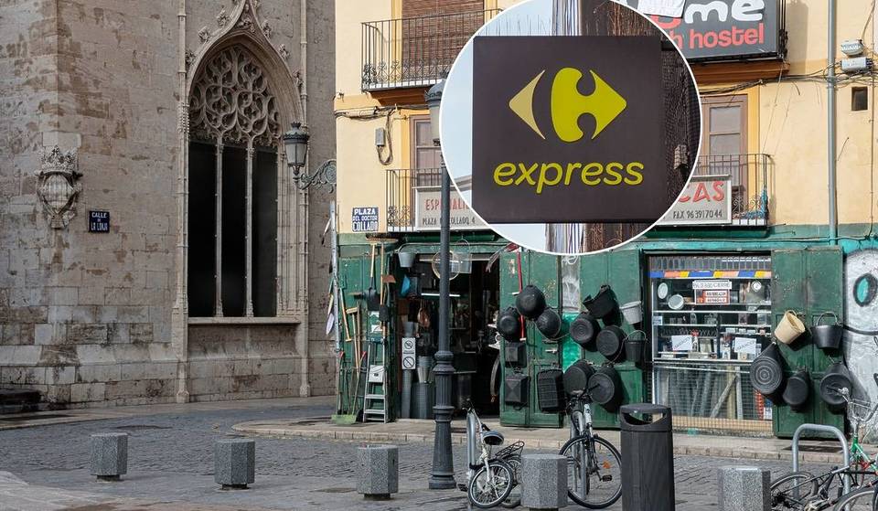The historic Valencia store that will become a Carrefour Express: it’s in this central plaza