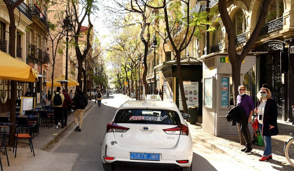 Niente scioperi né il falso “sciopero alla giapponese”: il vero motivo per cui i taxi saranno gratis a Valencia durante le Fallas