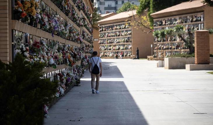 Guía de Todos los Santos en Valencia: horario especial en cementerios y para pon