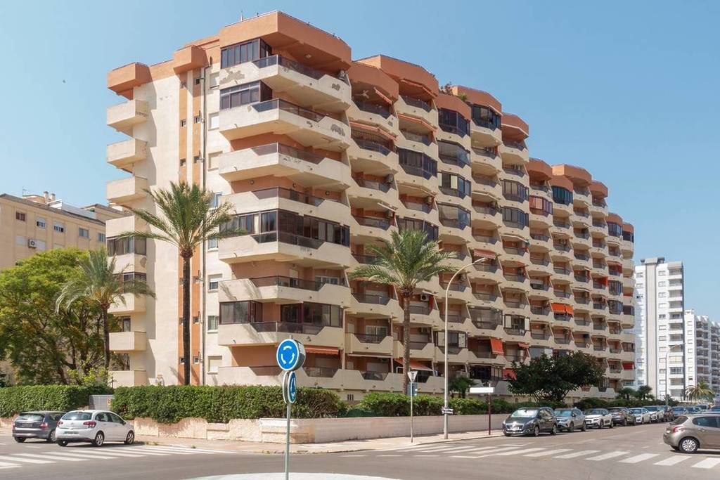 How much money do you need to save to buy an apartment in Valencia?