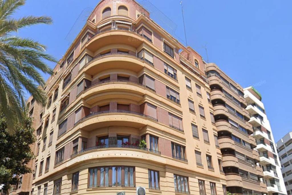 La Generalitat subasta cuatro pisos en Valencia y Castellón: uno de ellos por 71.760 euros