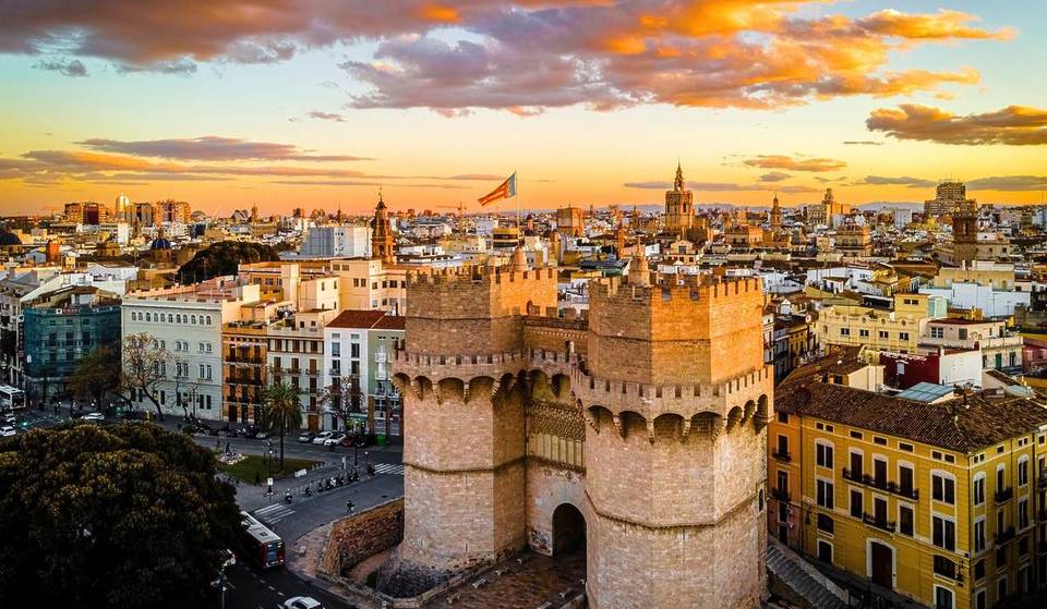 Holidays remaining in Valencia in 2026: the trick to make “macro-holidays” in January, March and April without spending vacations