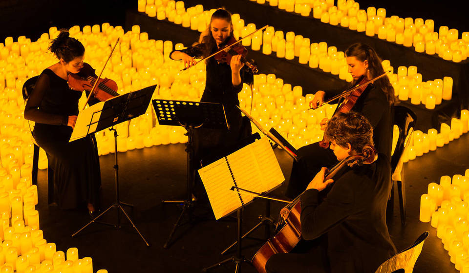 Bridgerton’s hits come to the Oceanogràfic: the candlelit concert that will transform the Mar Rojo Auditorium