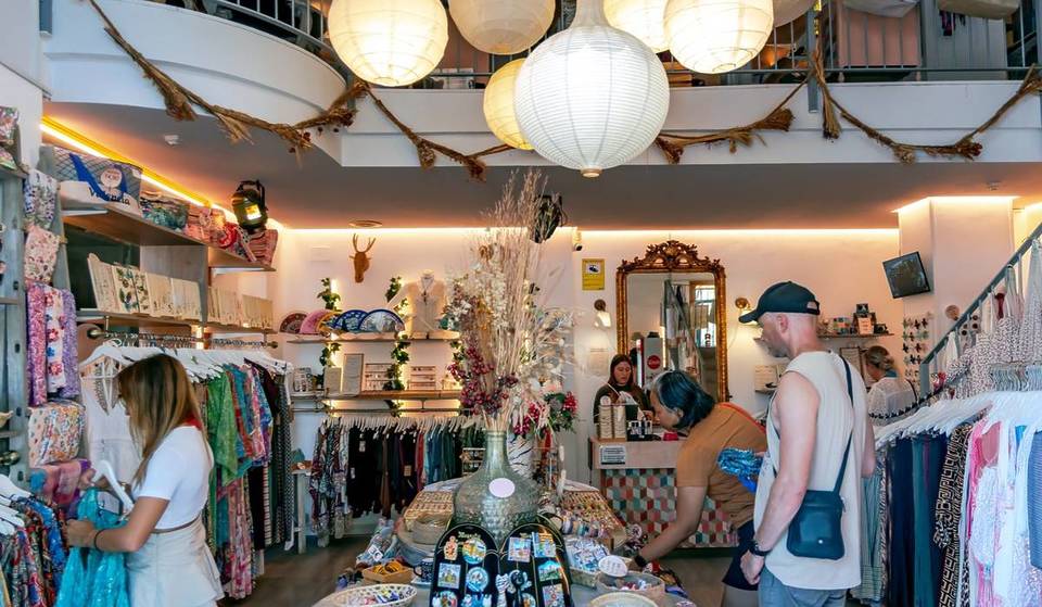 Only until April 19: how to get €50 to spend in downtown Valencia by paying half