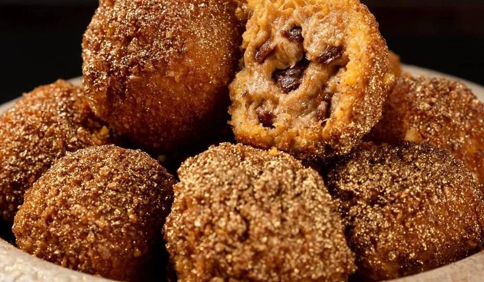 Ni de jamón ni de cocido: la mejor croqueta de Valencia de este año tiene oro comestible y se sirve en estos 5 locales