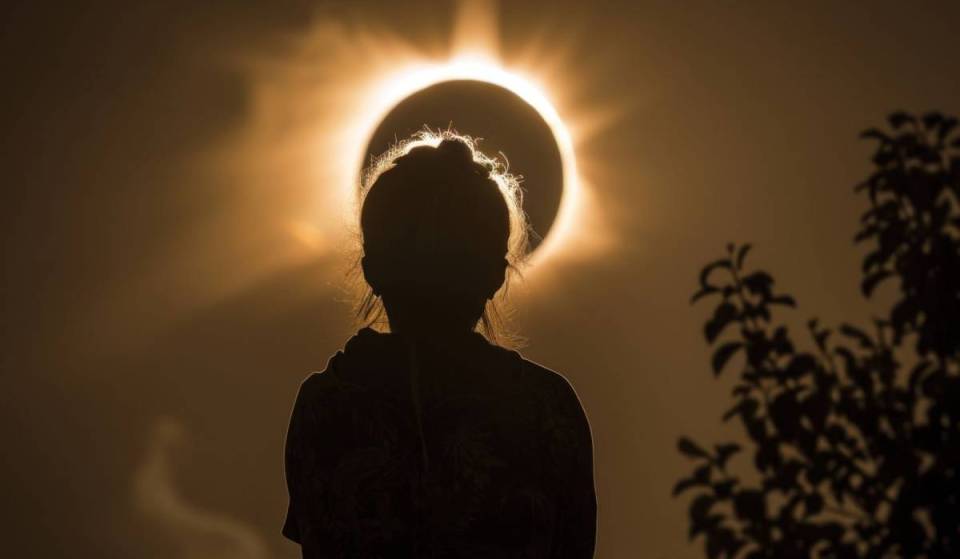 El error que puede arruinarte el eclipse solar en Valencia este 2026: por qué debes salir a observar el atardecer este martes 28 de abril