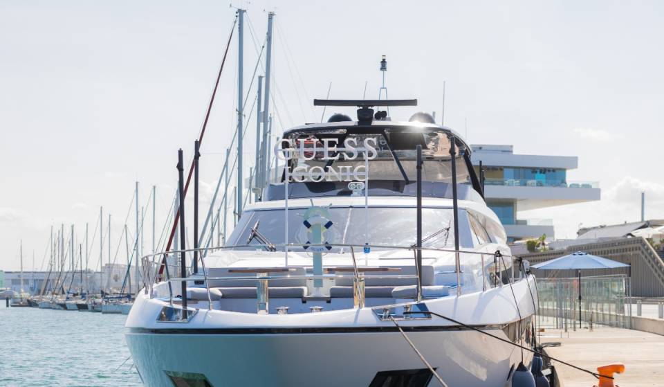 Solo durante 2 días: GUESS instala un «Boat Pop-Up» en la Marina de Valencia