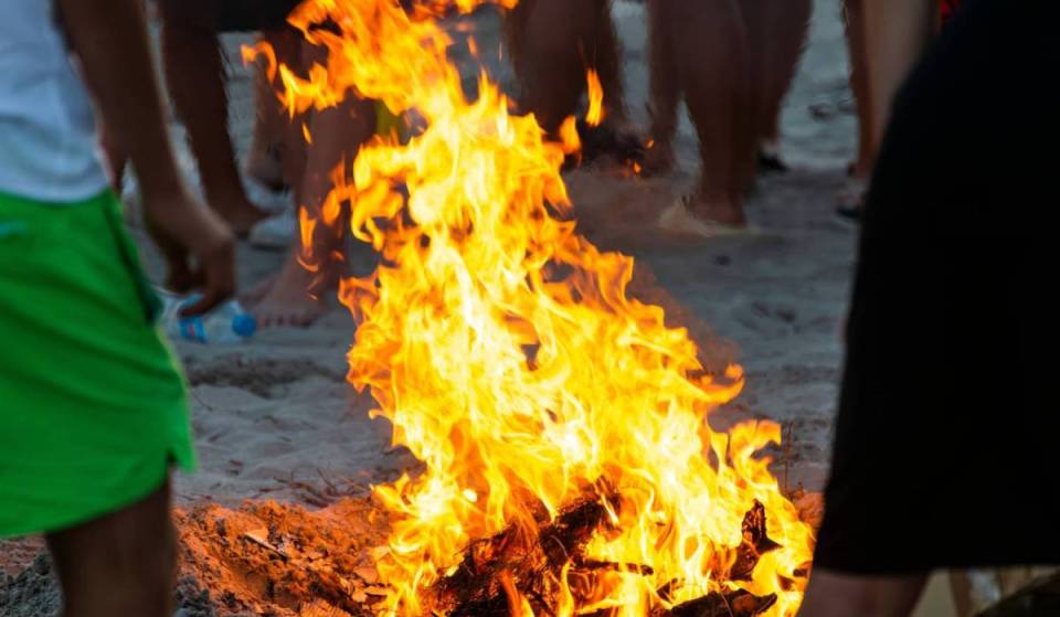 San Juan Night in Valencia: No Fires on the Southern Beaches, 24-Hour Metro Service, and Where to Pick Up Firewood