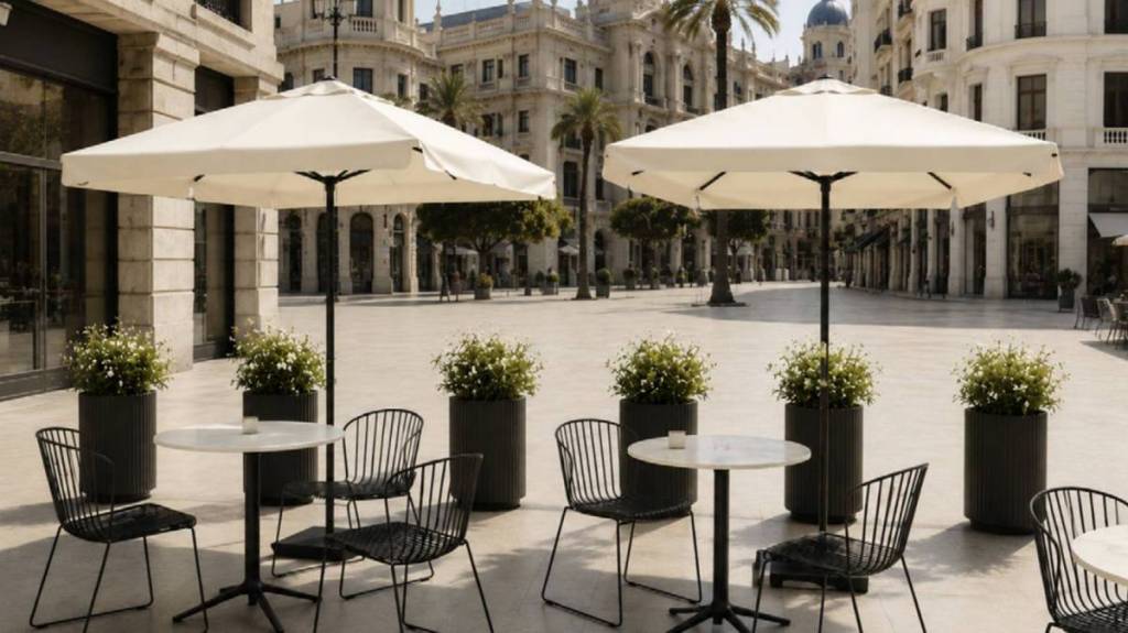 Así será la nueva plaza del Ayuntamiento de Valencia: sin publicidad y con tonos clásicos