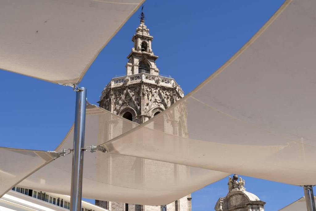 Valencia activa el plan de emergencia por calor extremo: última hora de prohibiciones y eventos cancelados