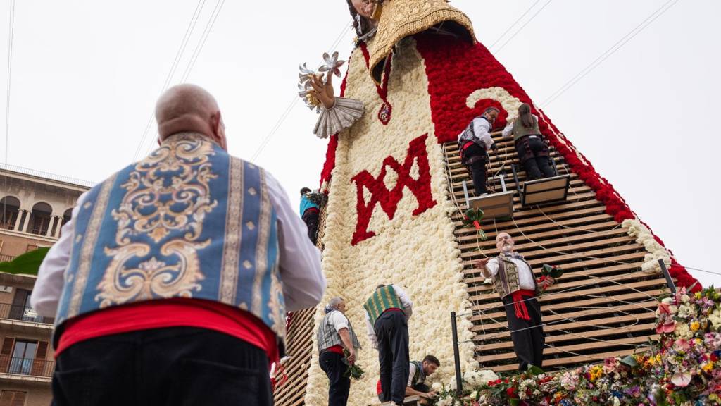 Sin acuerdo para las Fallas de 2027: Ofrenda de dos días y hasta las 4 de la mañana