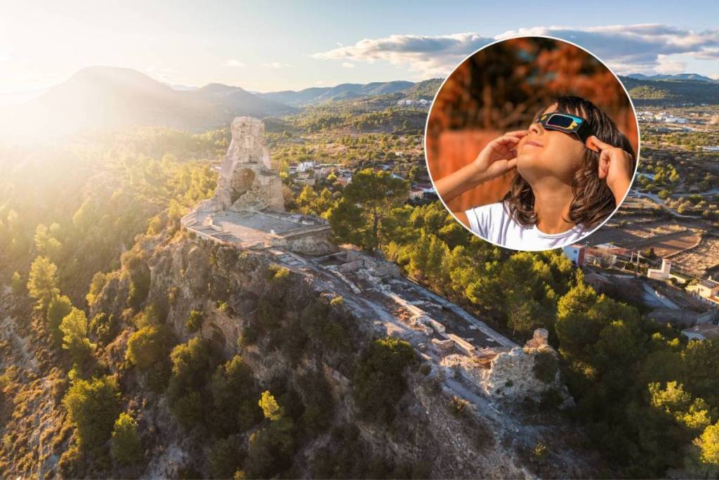 Un castello a 430 metri di altitudine e a meno di un’ora da Valencia, punto ufficiale per vedere l’eclissi solare del 12 agosto: 21 secondi di oscurità totale e una capienza di 1.500 persone