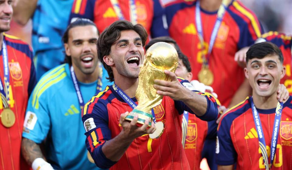 Ferran Torres vuelve a Valencia para convertirse en ‘Hijo Predilecto’: hora y ubicación del homenaje