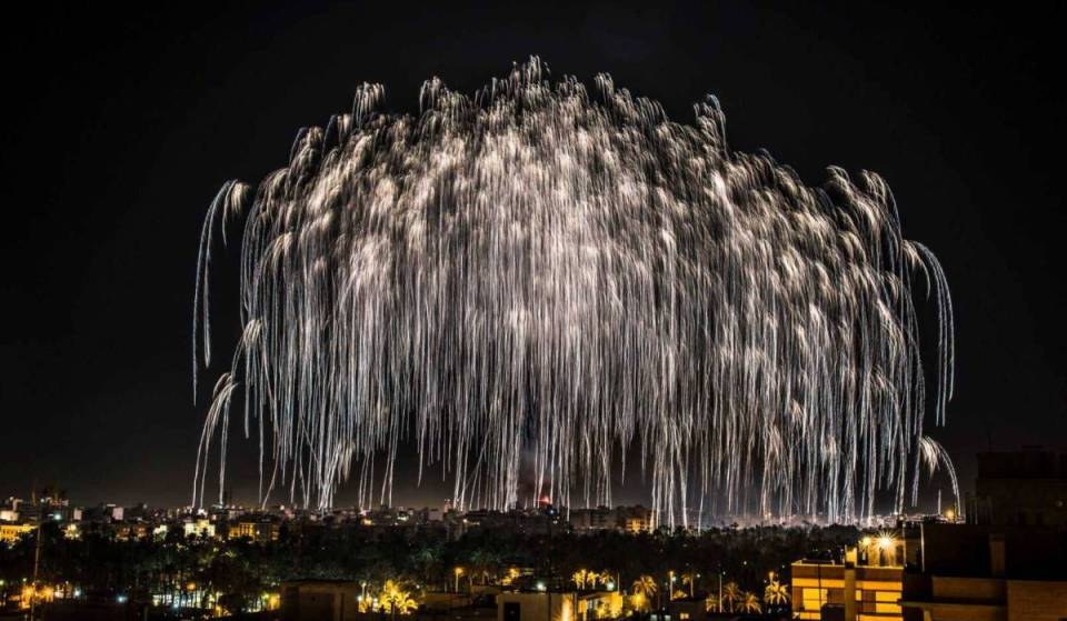 Este jueves a 2 horas de Valencia: casi 3.000 kilos de pólvora en el espectáculo pirotécnico con la palmera más grande del mundo