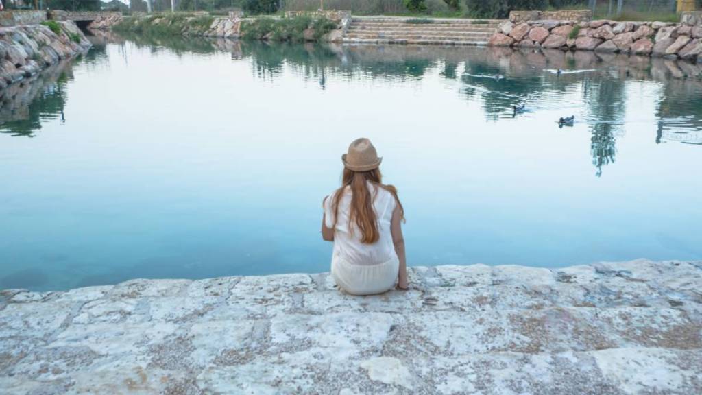 A un’ora da Valencia: la sorgente termale gratuita famosa per «curare tutti i mali»